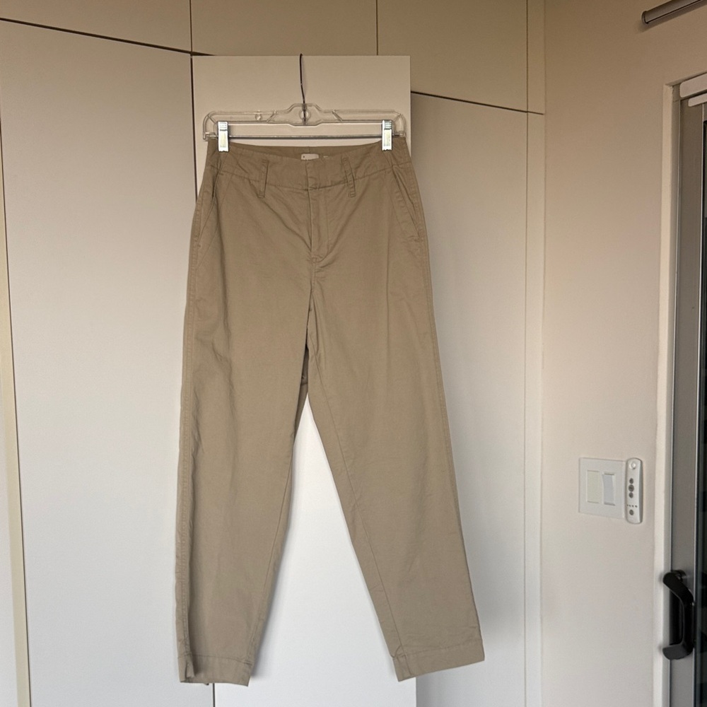 Women’s Tan Pants